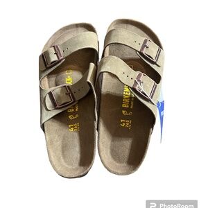 Birkenstock Arizona Tan Sandals